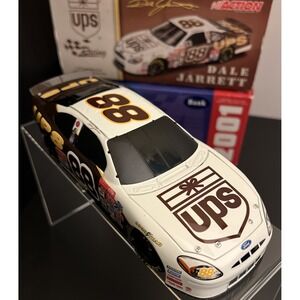 Dale Jarrett 2001 #88 UPS Nascar Action 1/24 Diecast Car Bank